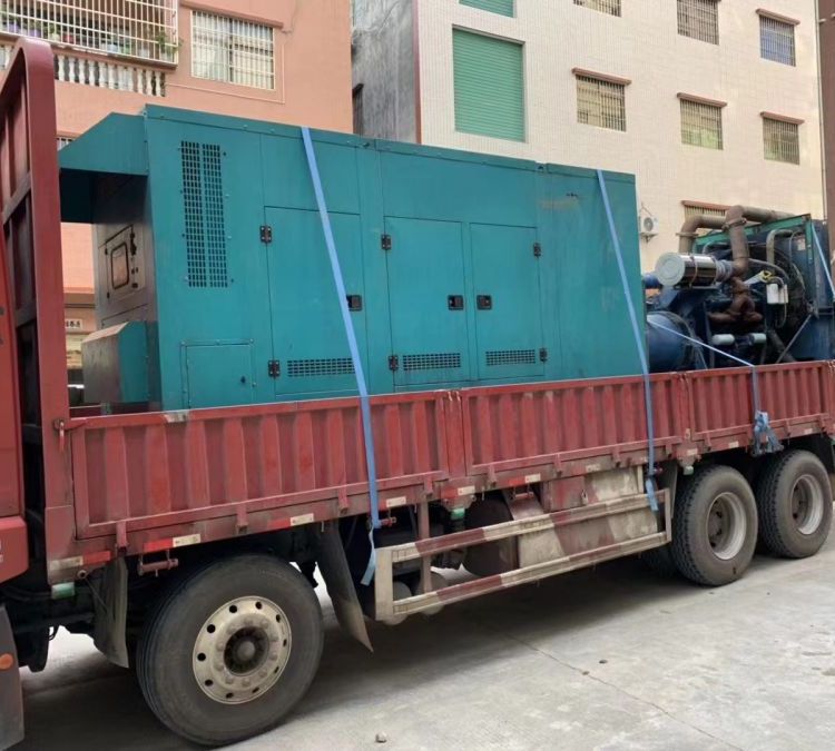 右江如何在不同负载率下确保 400KW 柴油发电机组的正常运行？