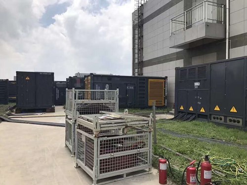 右江除了定期检查，还有哪些方法可以及时发现接触式转速表探头的磨损？