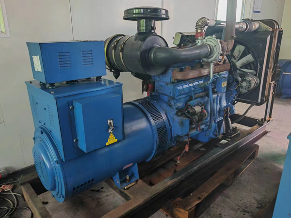 右江100kW柴油发电机组使用多级机油有哪些优缺点？